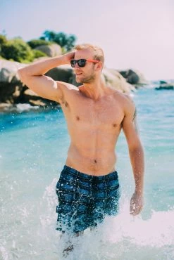 GUGGEN Mountain Badeshorts Badehose Herren Schnelltrocknende Badeshorts 1862 Mit Kordelzug Beachshorts Boardshorts Schwimmhose Männer Grau Kariert 1862 Schnelltrocknende Badeshorts 1862 Mit Kordelzug Beachshorts Boardshorts Schwimmhose Männer Grau Kariert -Buffalo Shop 8e873c62 7485 41ff 813a c69acc057bbb