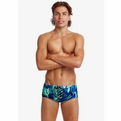 Funky Trunks Badehose Funky Trunks Badehose Herren Sidewinder Trunk Zeds Dead -Buffalo Shop e017644f 0360 5cba 81de 95f6d6d42170